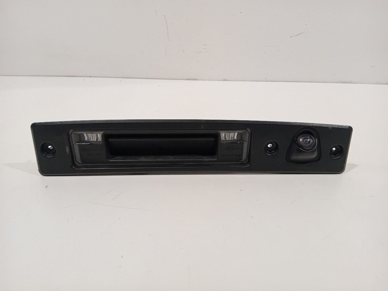 Handgreep achterklep Volvo S60, Onderdelen@venauto.nl, Van der Ven Autorecycling B.V., Gebruikt, Ettenseweg 76, 4706 PB Roosendaal, The Netherlands