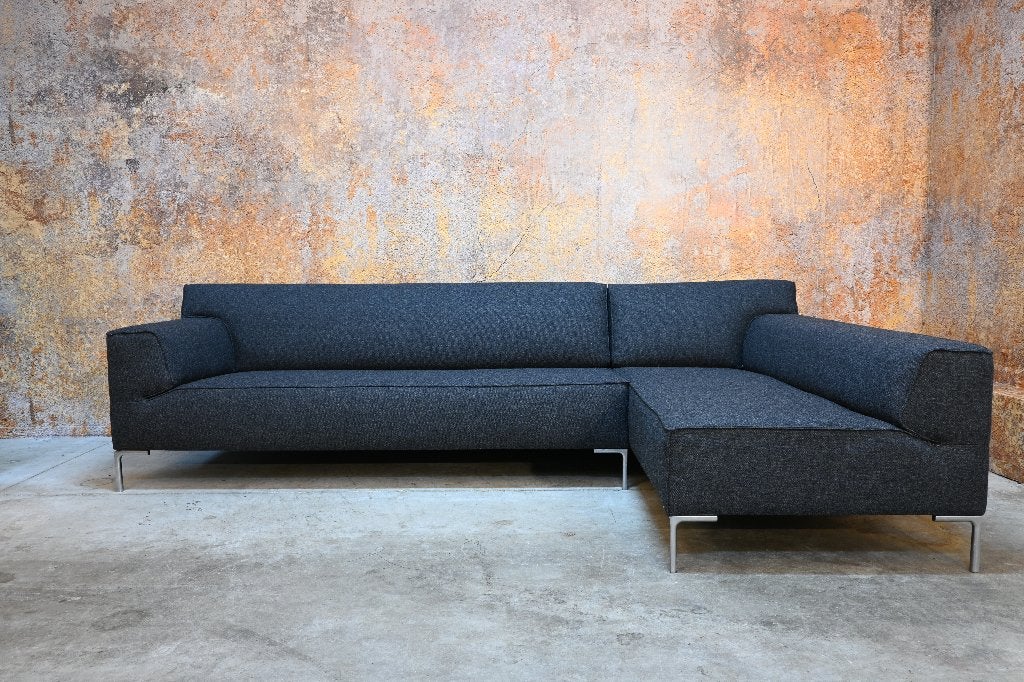 NIEUW beklede Design on Stock Bloq bank (3 mtr) Amdal Lava, Huis en Inrichting, Banken | Bankstellen, Nieuw, Hoekbank, Vierpersoons of meer