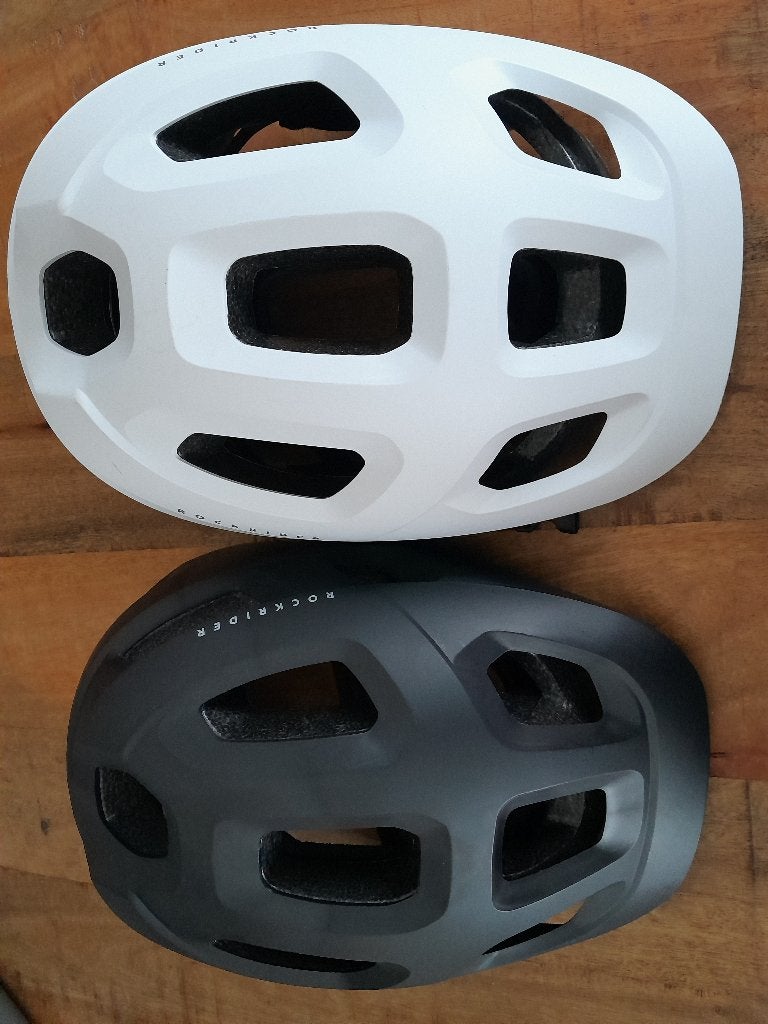 2 fietshelmen van Decathlon, Ophalen, Btwin / Decathlon, Zo goed als nieuw, L