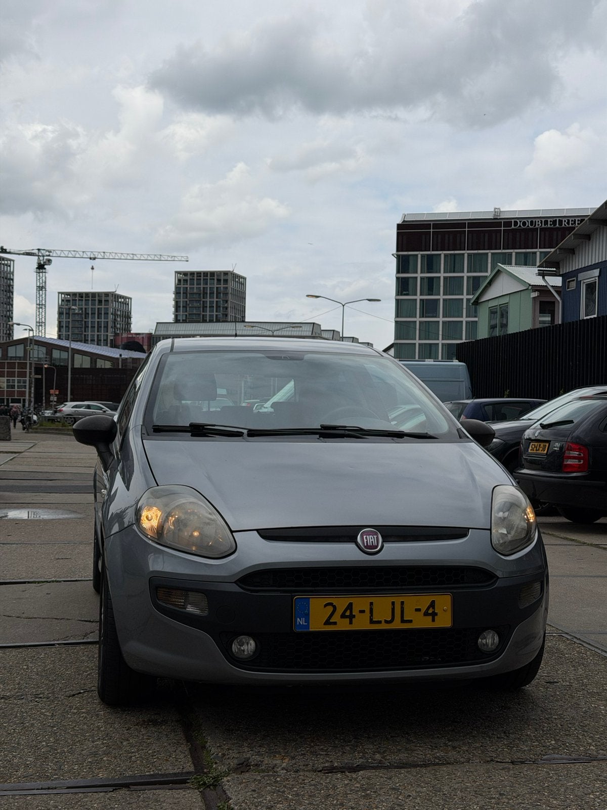 Fiat Punto 2010 !Nieuw APK!, Auto's, Fiat, Particulier, Punto, Benzine, B, Hatchback, Handgeschakeld, Origineel Nederlands, Zilver of Grijs
