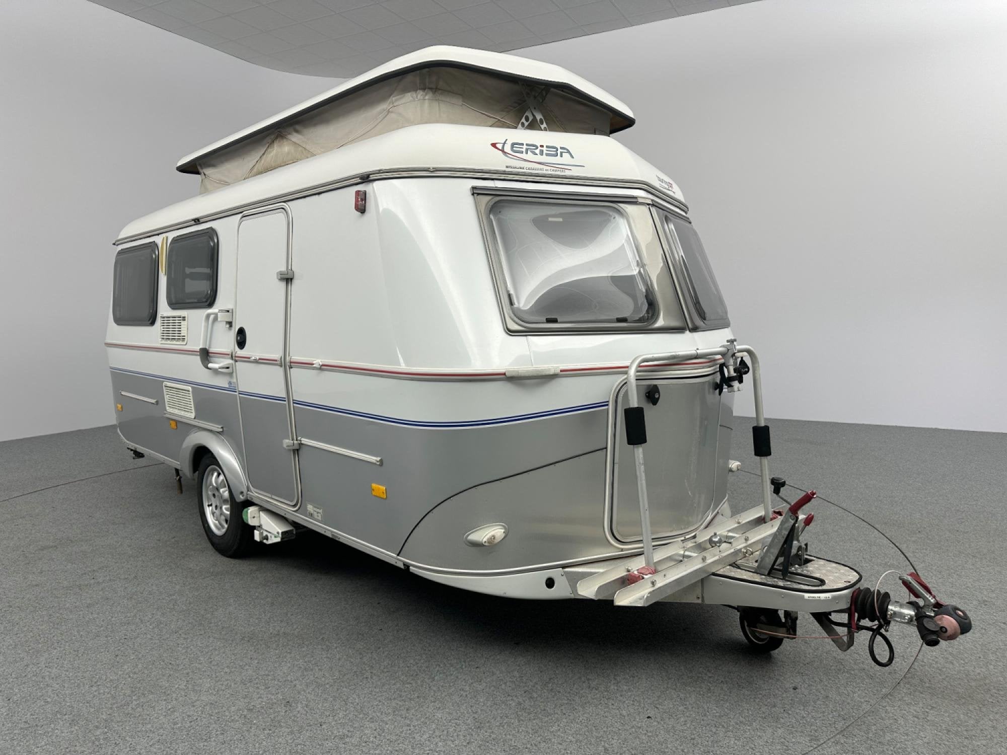 Eriba Touring Troll 530 GT Mover Fietsendragers, Caravans en Kamperen, Caravans, Vast bed, Reservewiel, Bedrijf, 5 tot 6 meter