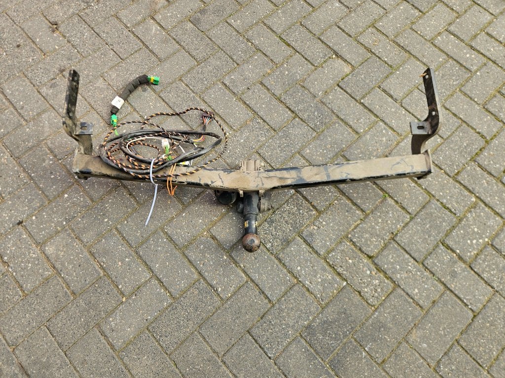 TREKHAAK PEUGEOT 207 CC AFNEEMBAAR, Auto-onderdelen, Niet ingevuld, Gebruikt, Niet ingevuld, Ophalen of Verzenden