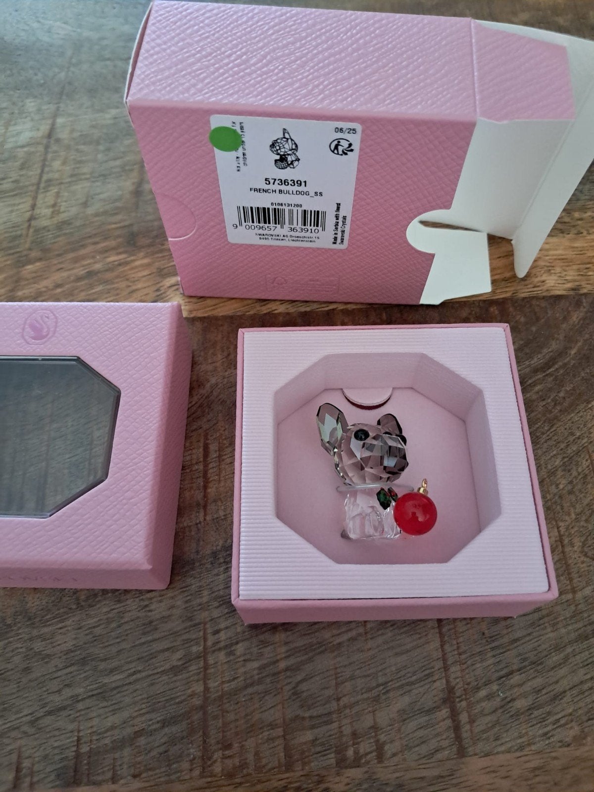 Swarovski Franse Bulldog Kristal Beeldje - Nieuw in Doos, Ophalen of Verzenden, Nieuw, Hond of Kat, Beeldje of Figuurtje