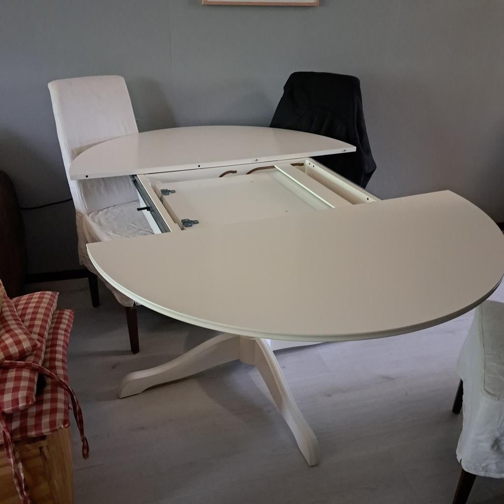 Stevige witte uitschuifbare tafel Ikea., Ophalen, Zo goed als nieuw, Rechthoekig, 50 tot 100 cm