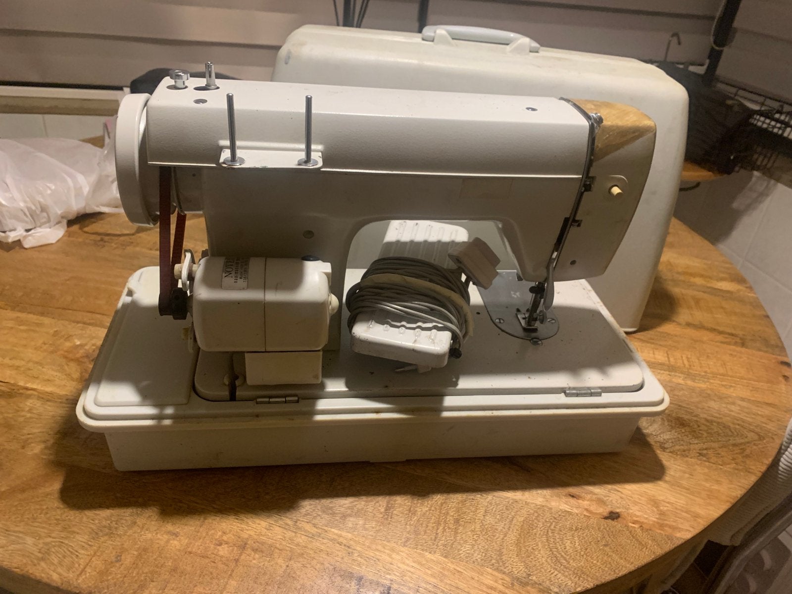 Naaimachine Vendomatic, Ophalen, Zo goed als nieuw, Naaimachine, Overige merken