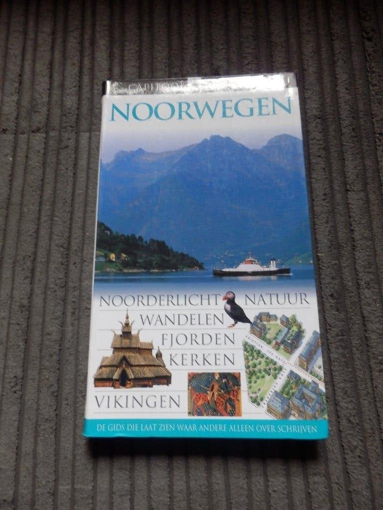 Capitool reisgids Noorwegen Noorderlicht - Natuur -Wandelen, Capitool, Europa, Ophalen of Verzenden, Zo goed als nieuw