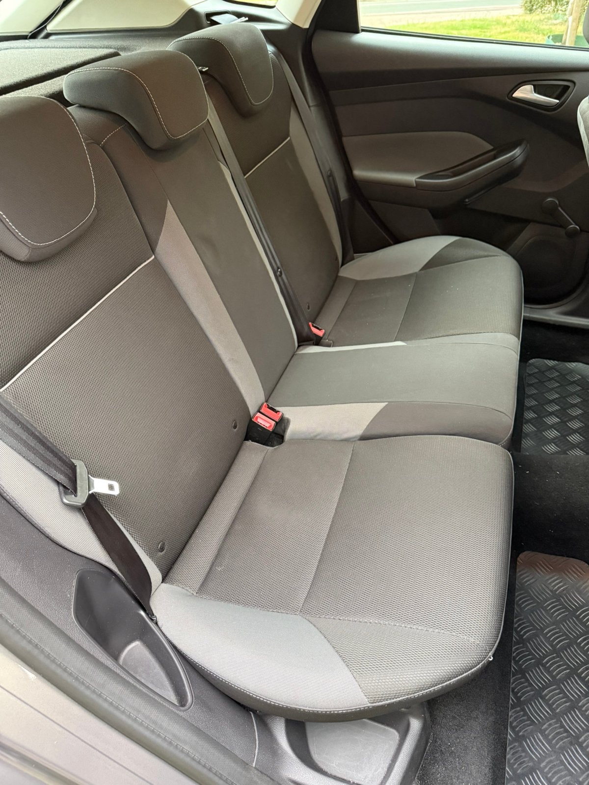 Foto 3 van Ford Focus 1.0 Ecoboost 74KW 5-D 2012 Bruin