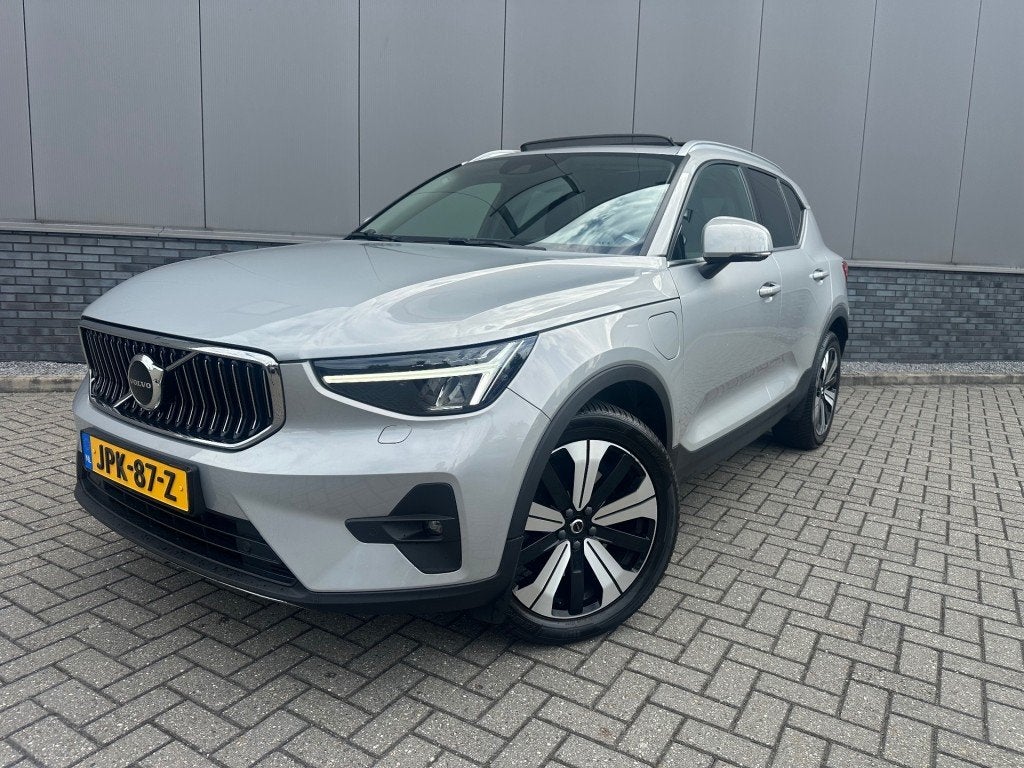Volvo XC40 1.5 T5 ULT. BRIGHT+Leder en Pano Dak+Plug in, Auto's, Euro 6, 1712 kg, Bedrijf, Hybride Elektrisch/Benzine