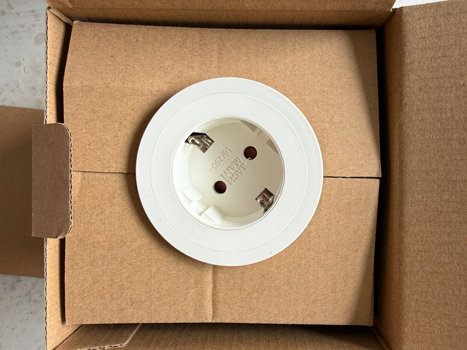 BACHMANN PIX wit Schuko inbouw stopcontact, Ophalen of Verzenden, Nieuw, Stopcontact