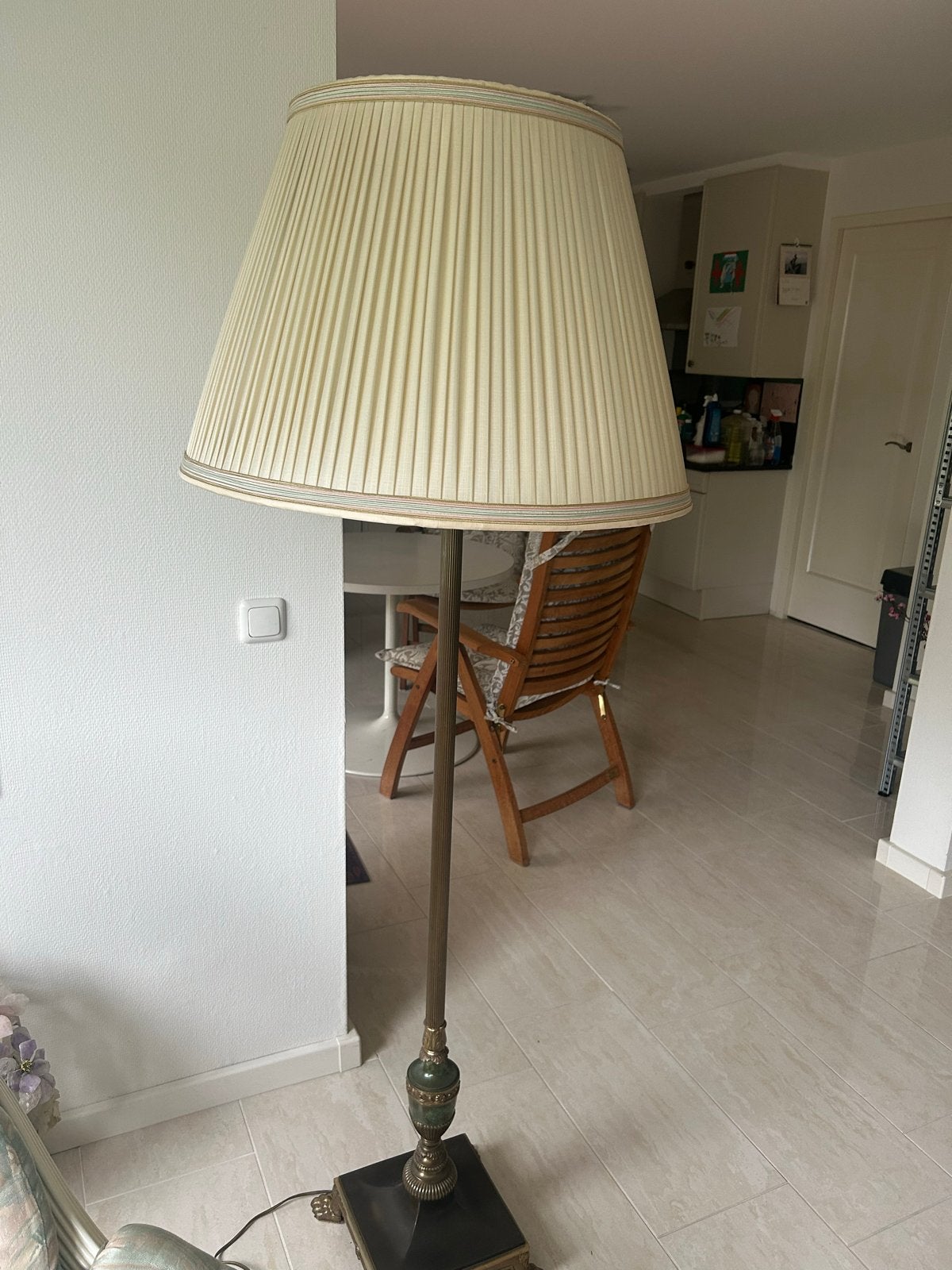Klassieke staande lamp met geplooide kap, Ophalen, Gebruikt, E27 (groot), Metaal