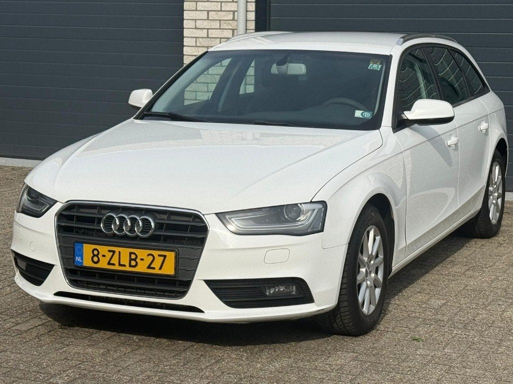 ! EX BPM ! AUDI A4 2.0 TDI 2013 Wit AUT/XENON/LED/NAVI/CLiMA, Auto's, Audi, Euro 5, Stof, Zwart, 4 cilinders