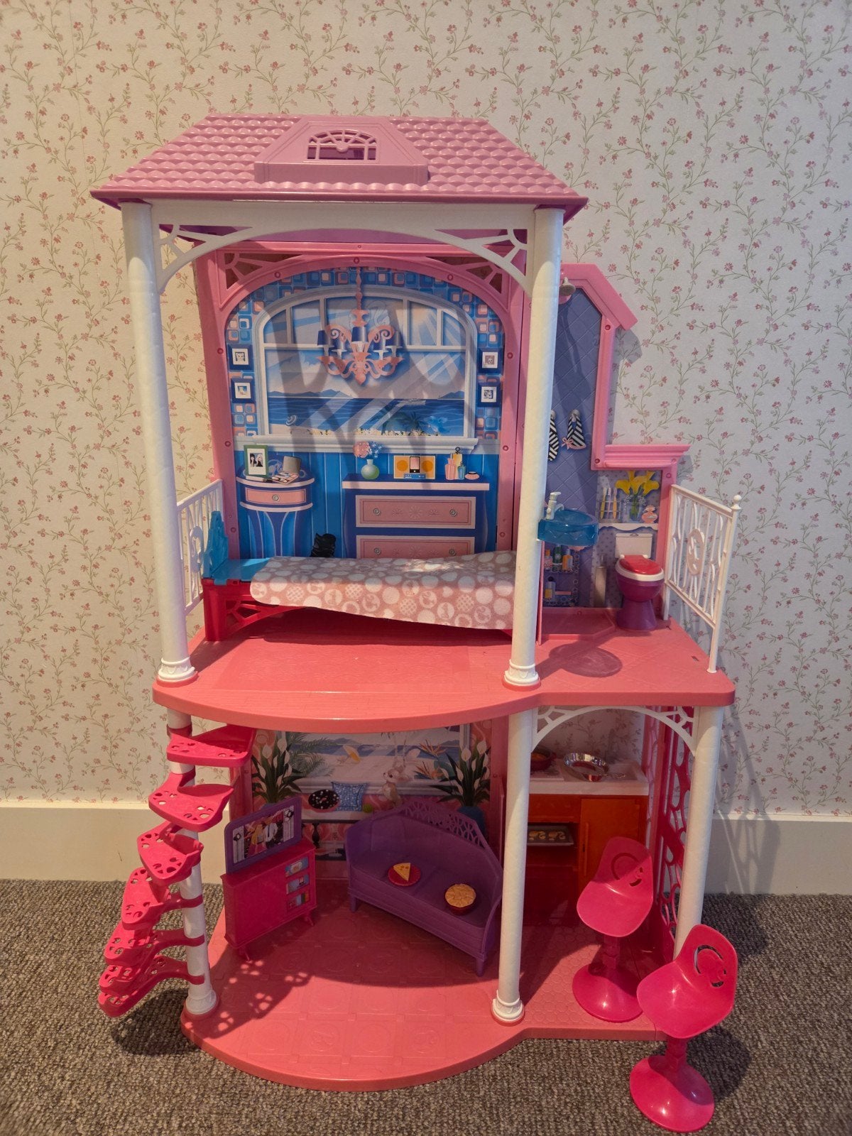 Barbie huis met accessoires, Kinderen en Baby's, Speelgoed | Poppen, Gebruikt, Barbie, Ophalen of Verzenden