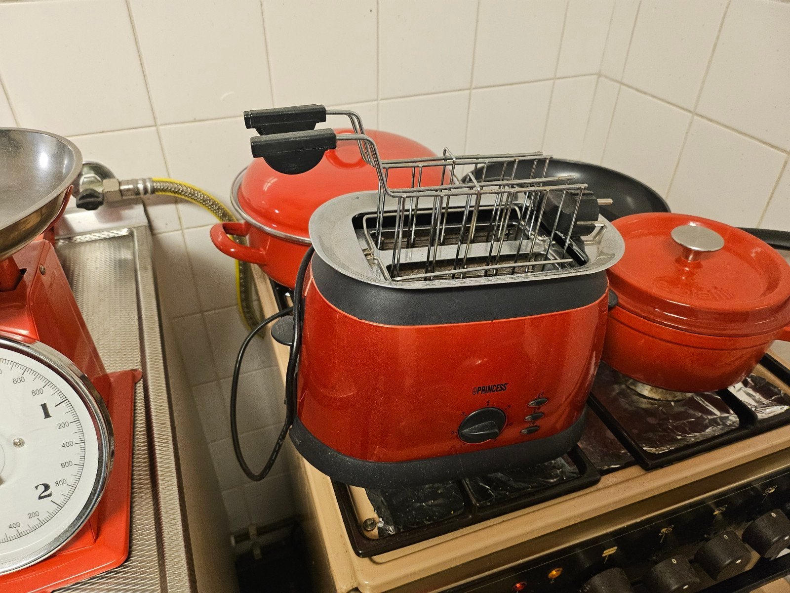 Diverse rode keukenapparatuur en -gerei, Verzenden, Zo goed als nieuw