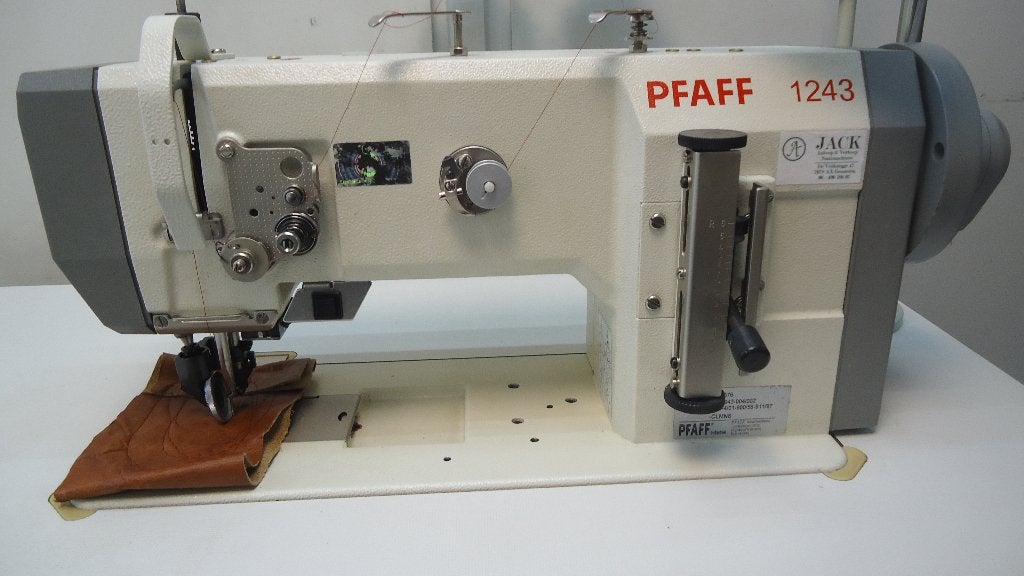 Industrie Naaimachine Pfaff 2 Voudig Transport 1243 Vol aut., Pfaff, Ophalen of Verzenden, Industrieel, Naaimachine