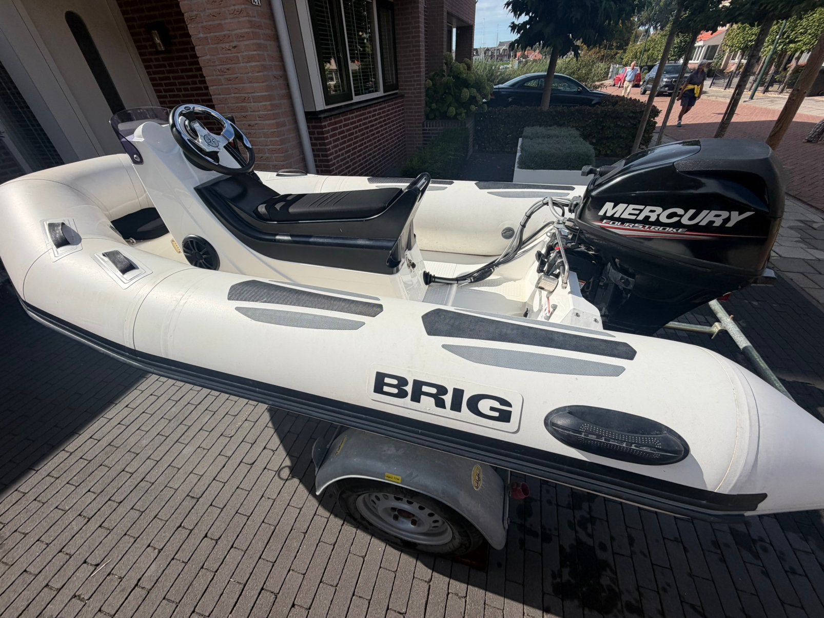BRIG, Ophalen of Verzenden, Zo goed als nieuw