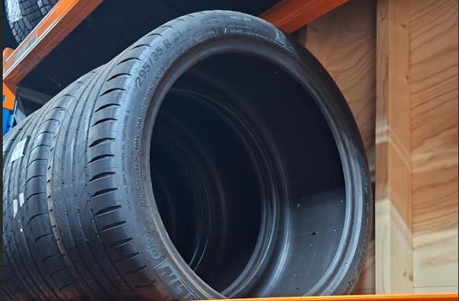 Set Michelin Pilot Super Sport 295/35 R21 (Porsche N1), Auto-onderdelen, Ophalen, Gebruikt, 295 mm, 21 inch