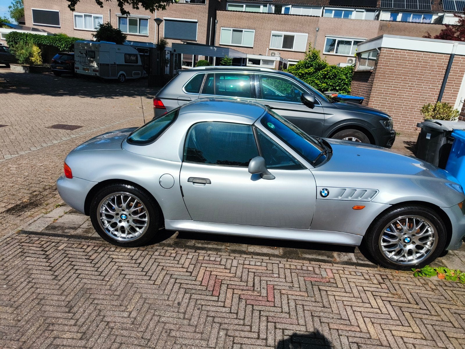 BMW Z3 1.8 Roadster 1998 Grijs, Achterwielaandrijving, Zwart, 4 cilinders, Cabriolet
