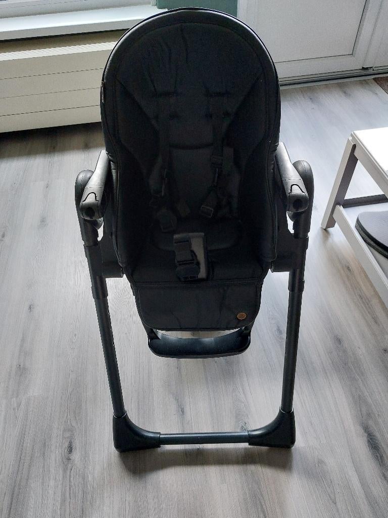 Zwarte kinderstoel, inklapbaar, Kinderen en Baby's, Kinderstoelen, Ophalen, Gebruikt, Inklapstoel, Gordel(s)