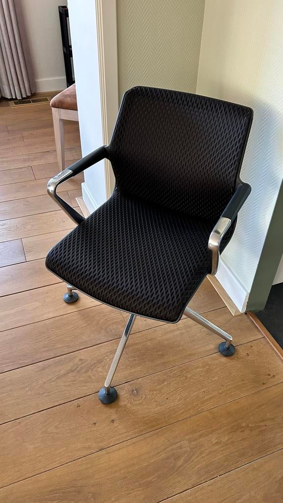 Vitra Unix Chair - Antonio Citterio - 2 stuks beschikbaar, Ophalen, Zwart, Zo goed als nieuw, Bureaustoel