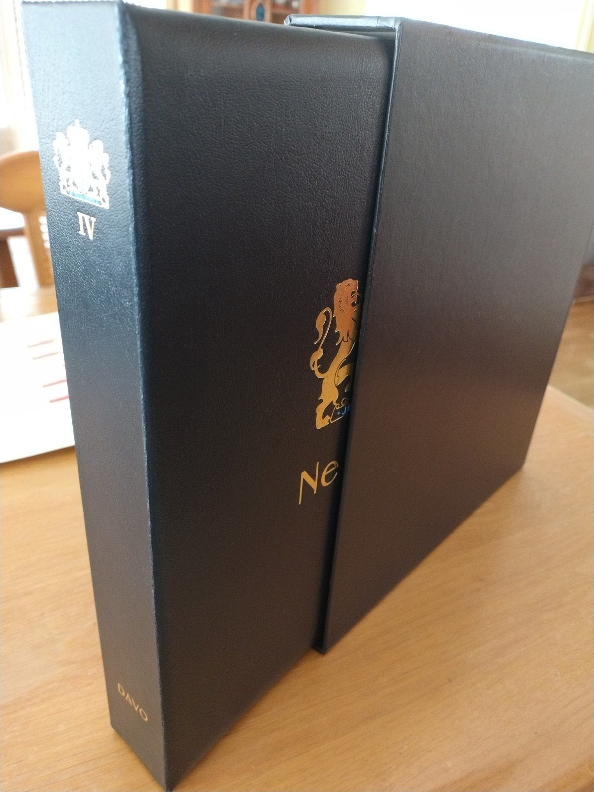 Davo 4, compleet en postfris, Ophalen of Verzenden, Verzamelalbum