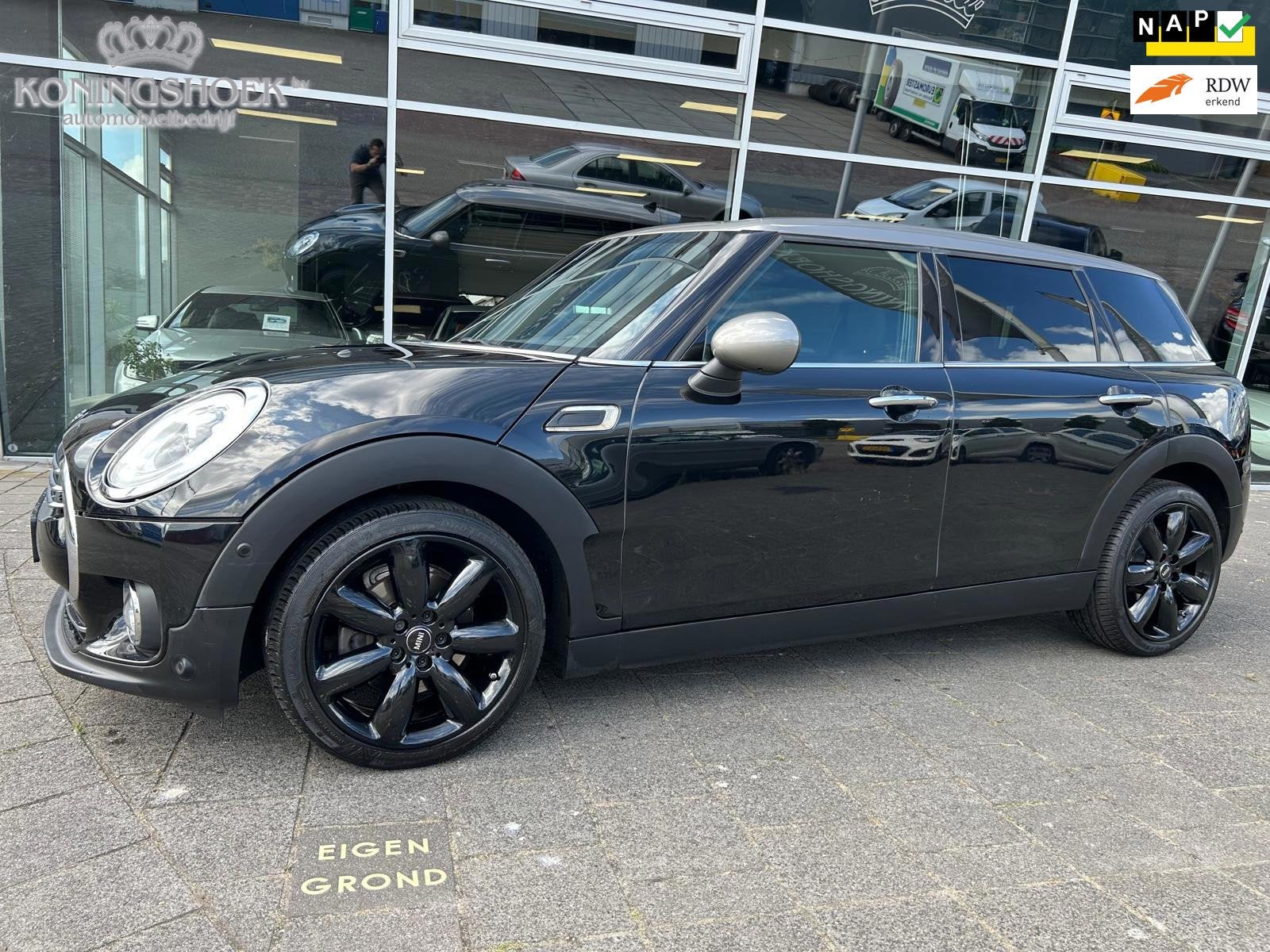 Mini Clubman 1.5 Cooper Chili Business Plus, Dealer onderhouden, 136 pk, Gebruikt, Zwart