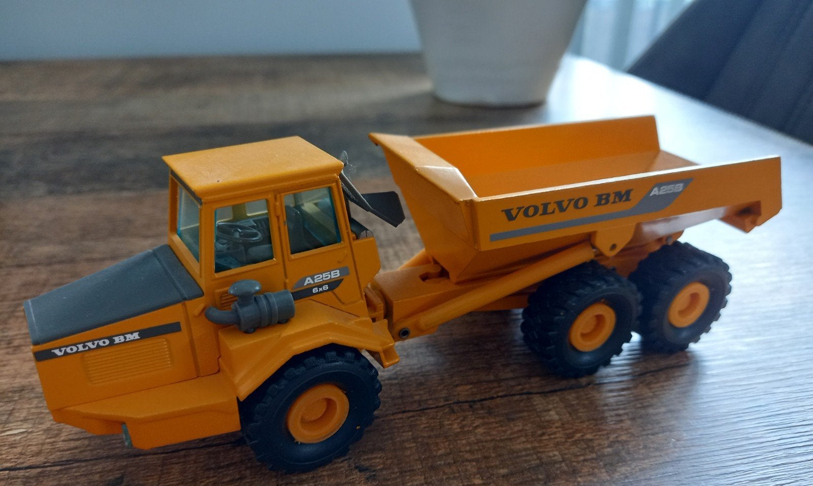 Volvo BM A25B Dumper, Ophalen of Verzenden, Gebruikt, Bus of Vrachtwagen