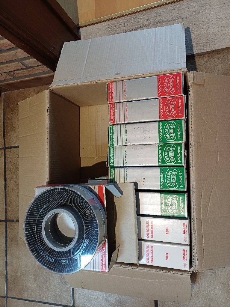 Diamagazijnen, Audio, Tv en Foto, Diaprojectors, Ophalen, Gebruikt