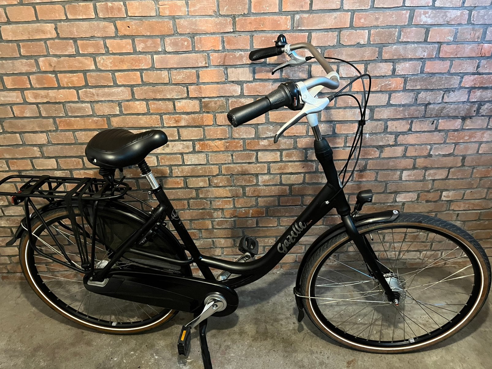 Gazelle Bloom C7 Damesfiets 28 inch . Nieuwstaat !!!, Fietsen en Brommers, Fietsen | Dames | Moederfietsen, Ophalen, 53 tot 56 cm