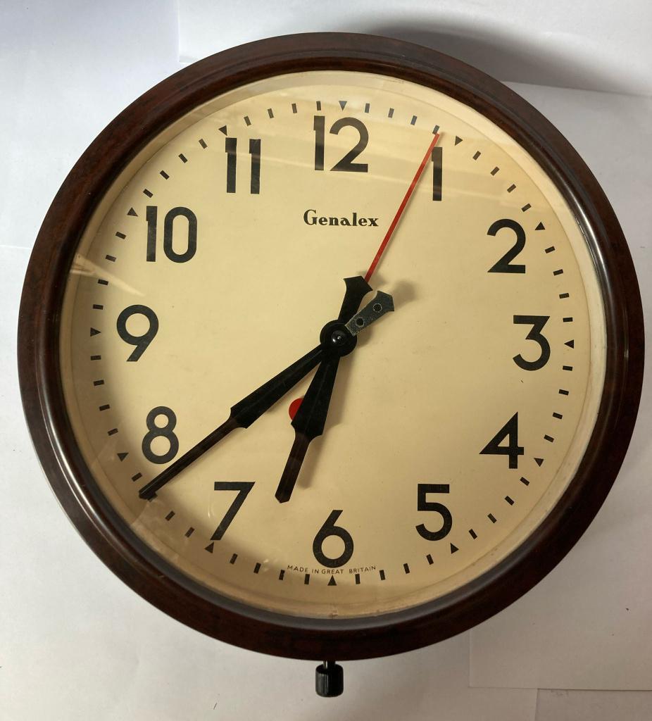 Vintage Genalex bakelieten wandklok, Antiek en Kunst, Antiek | Klokken, Verzenden