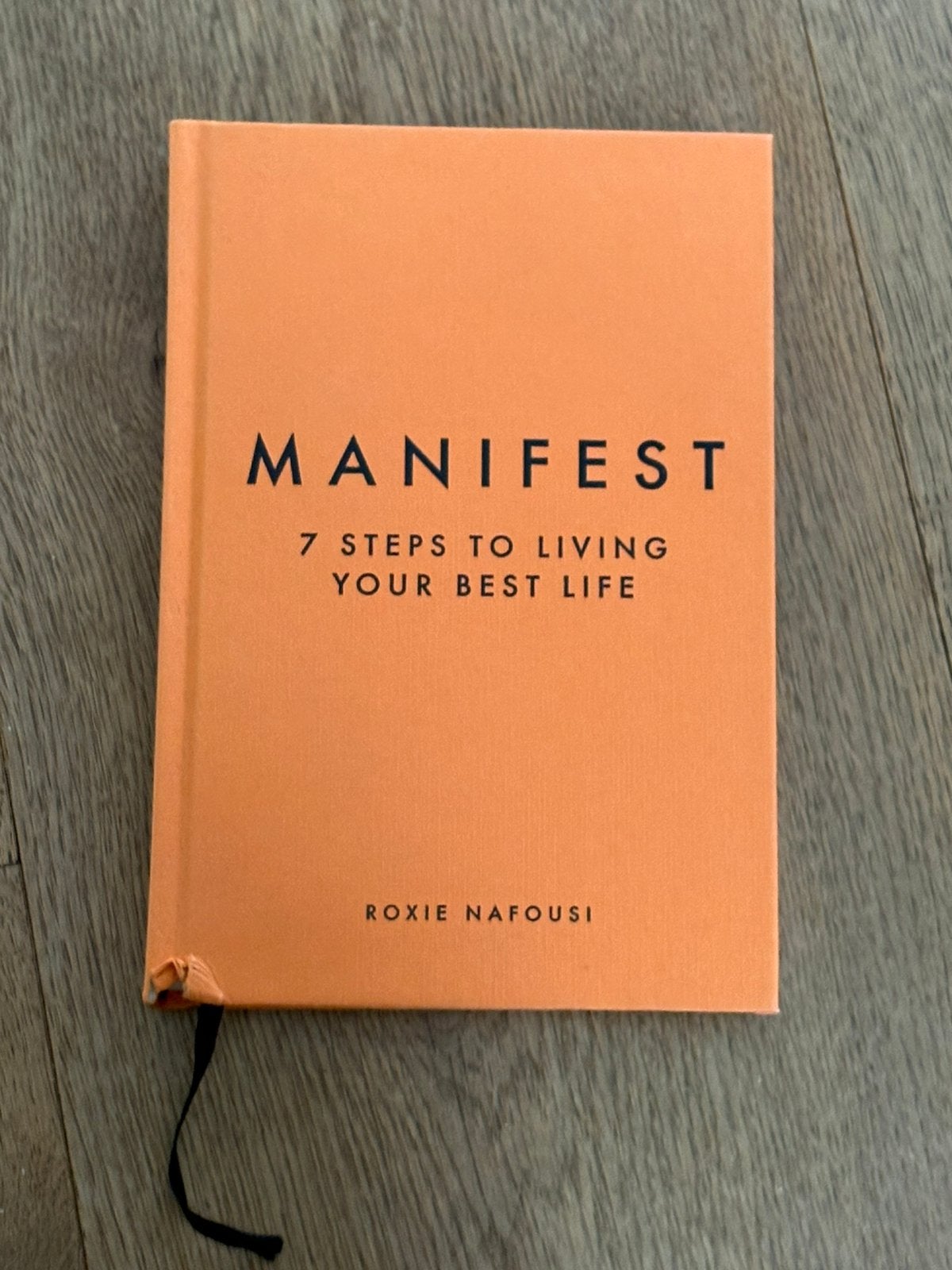 Manifest, Ophalen of Verzenden, Zo goed als nieuw