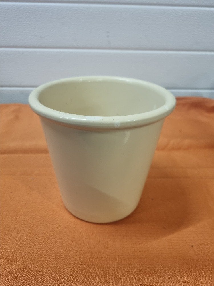 bloempot creme aardewerk, Ophalen of Verzenden, 'T Olde Gre-j, Info@toldegrej.nl, Endepoelstraat 20f Didam