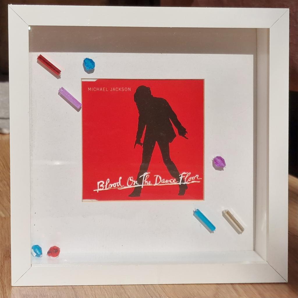 Ingelijste kralen uit Michael Jackson video & COA, Ophalen of Verzenden