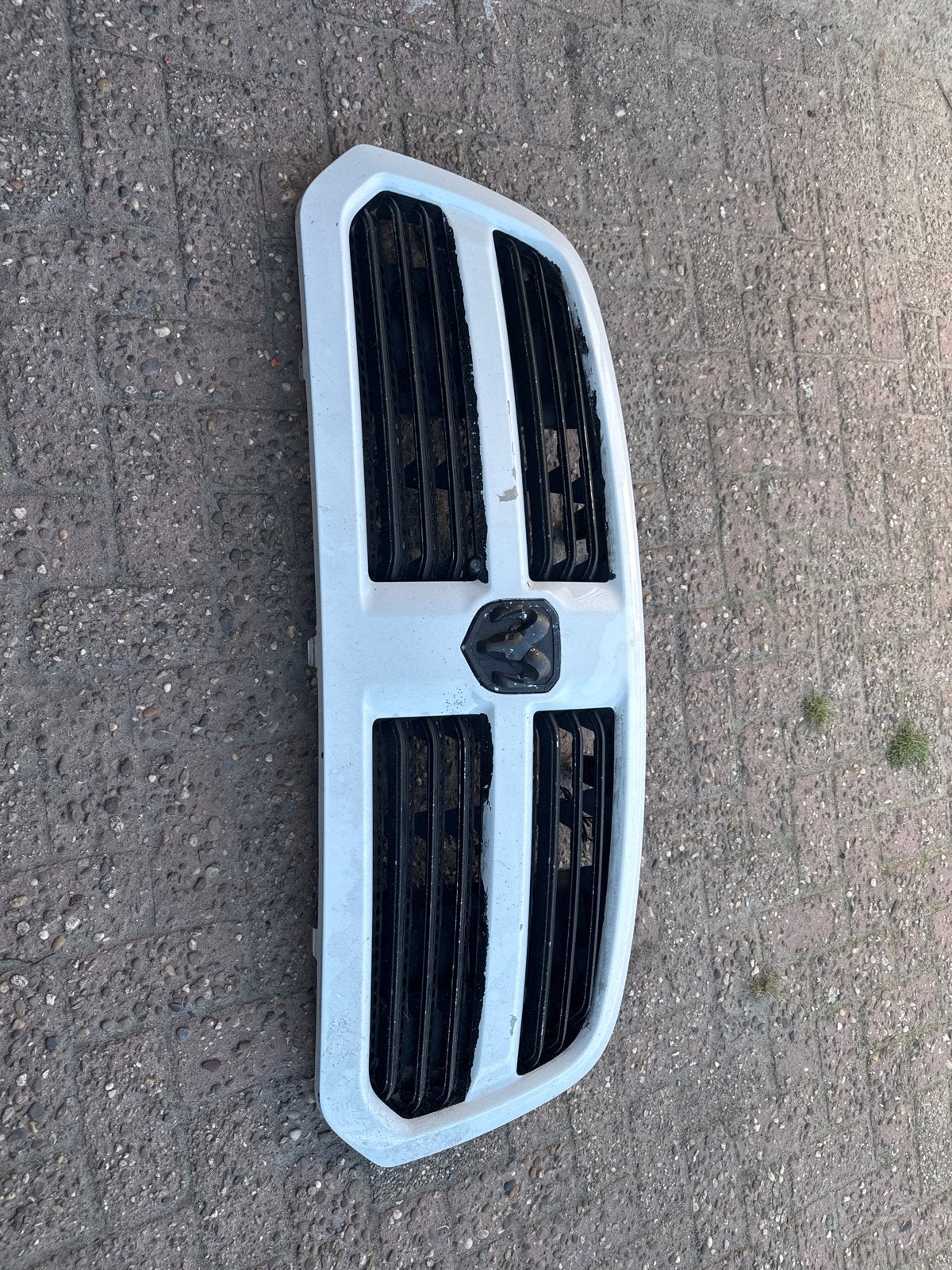 Dodge Ram Grill - Gebruikt, Gebruikt, Voor, Ophalen of Verzenden, Dodge