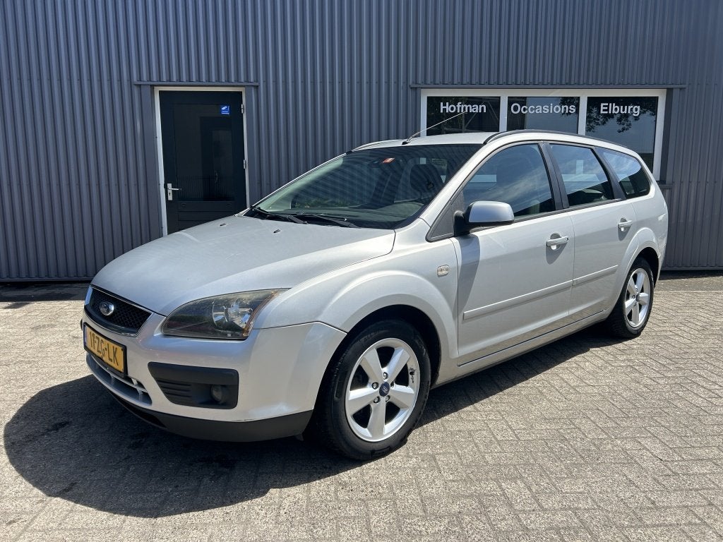 Ford FOCUS Wagon 1.8-16V Amb. FlexiF. PDC Cruise APK!, Auto's, Focus, Gebruikt, Zwart, 4 cilinders