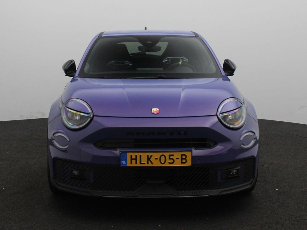 Fiat 600e Abarth Scorpionissima 54 kWh | Sabelt Kuipstoelen, Auto's, 12 maanden, Overige kleuren, Origineel Nederlands, SUV of Terreinwagen