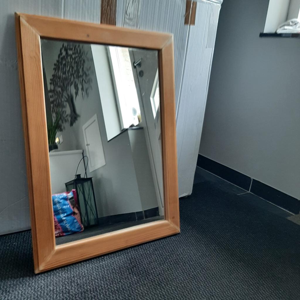 Houten spiegel met grenen lijst, Ophalen, Minder dan 50 cm, Gebruikt, Minder dan 100 cm