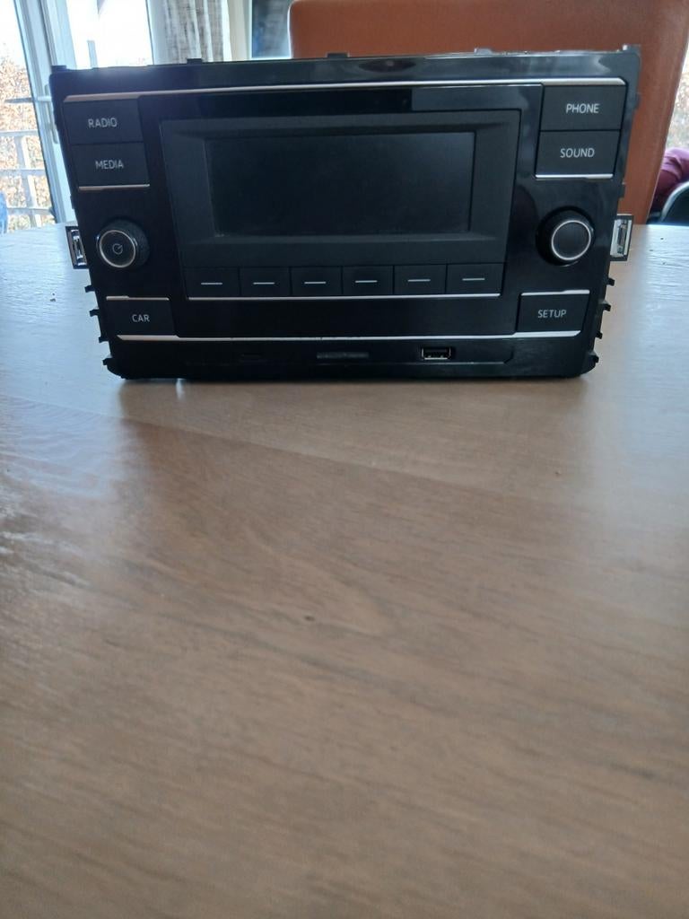 Autoradio komt uit vw transporter 2020, Auto diversen, Autoradio's, Ophalen of Verzenden, Zo goed als nieuw