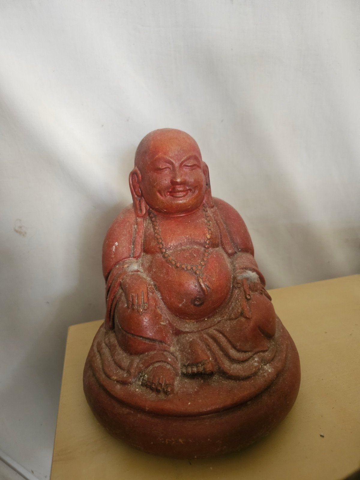 Boeddha beeldje roodkleurig, Minder dan 20 cm, Gips, Rood, Ophalen of Verzenden