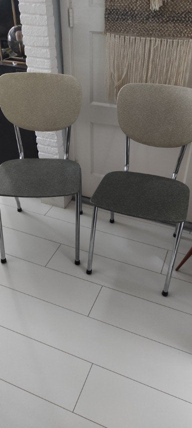 Vintage stoeltjes beige grijsgroen 2x, Ophalen, Gebruikt, Twee, Overige kleuren