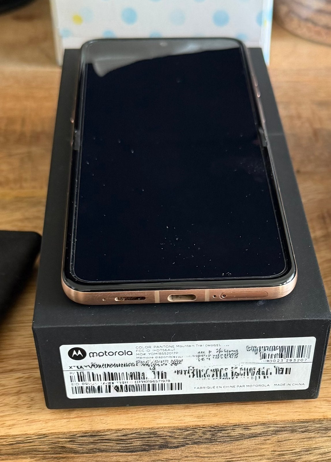 Motorola razr 60 ultra 512gb wood editie izgst, Telecommunicatie, Ophalen, Zo goed als nieuw, 6 megapixel of meer, Inklapmodel