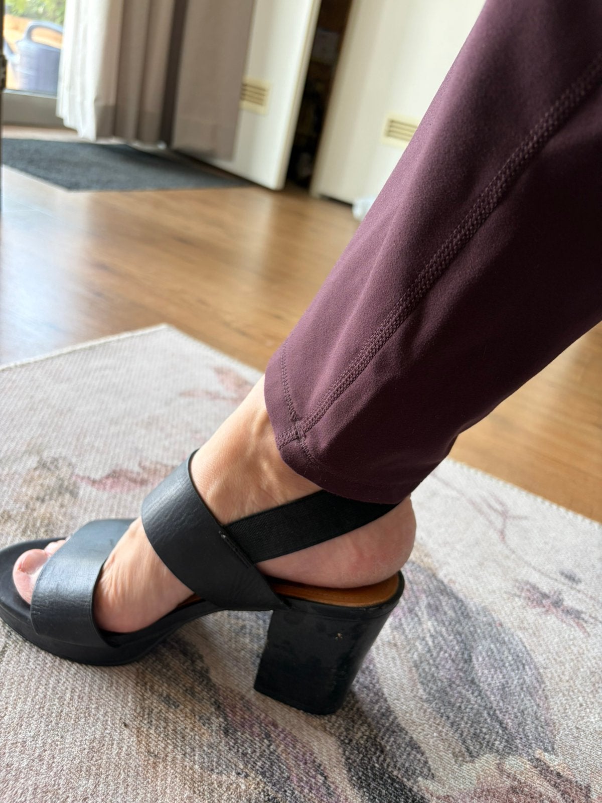 Schoenen van & Other Stories, Ophalen, Zwart, Schoenen met hoge hakken, Gedragen