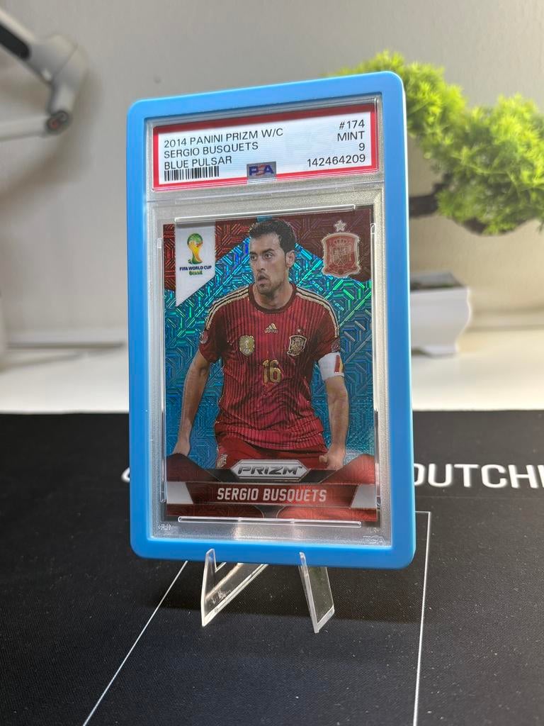 Panini prizm 2014 Busquets blue pulsar Spain PSA 9 kaart, Hobby en Vrije tijd, Stickers en Plaatjes, Ophalen of Verzenden, Nieuw