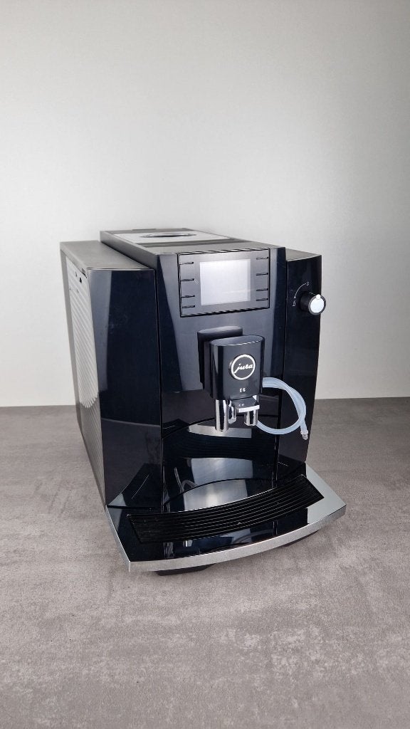 Jura E6 Piano Black (EC), Witgoed en Apparatuur, Koffiezetapparaten, Refurbished, Gemalen koffie, Koffiebonen, Espresso apparaat