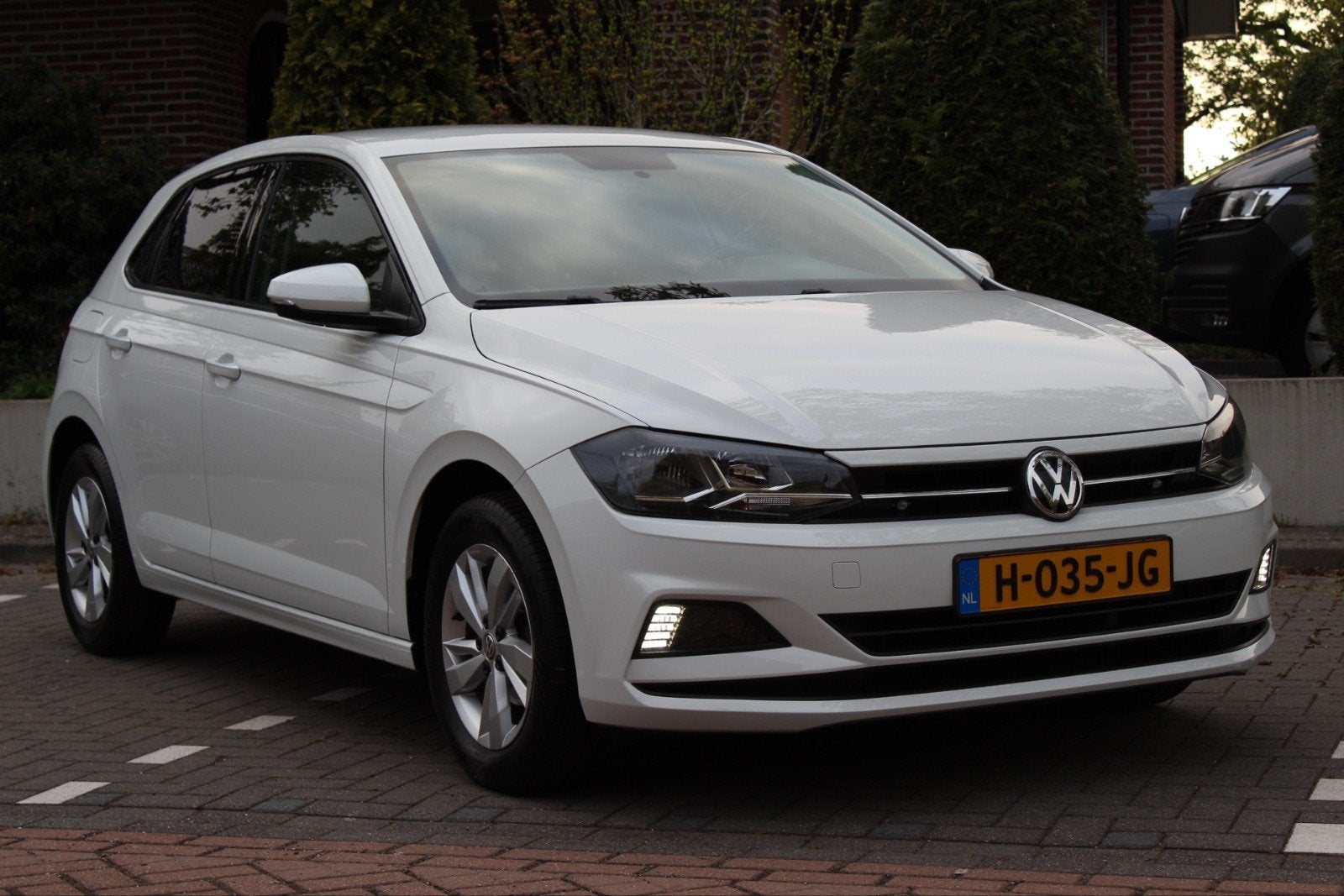 Volkswagen Polo 1.0 TSI 95pk 2019 Wit, Auto's, Volkswagen, Voorwielaandrijving, Stof, Handgeschakeld, 570 kg