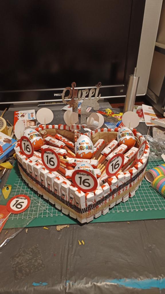 Feest cadeau, Ophalen, Zo goed als nieuw