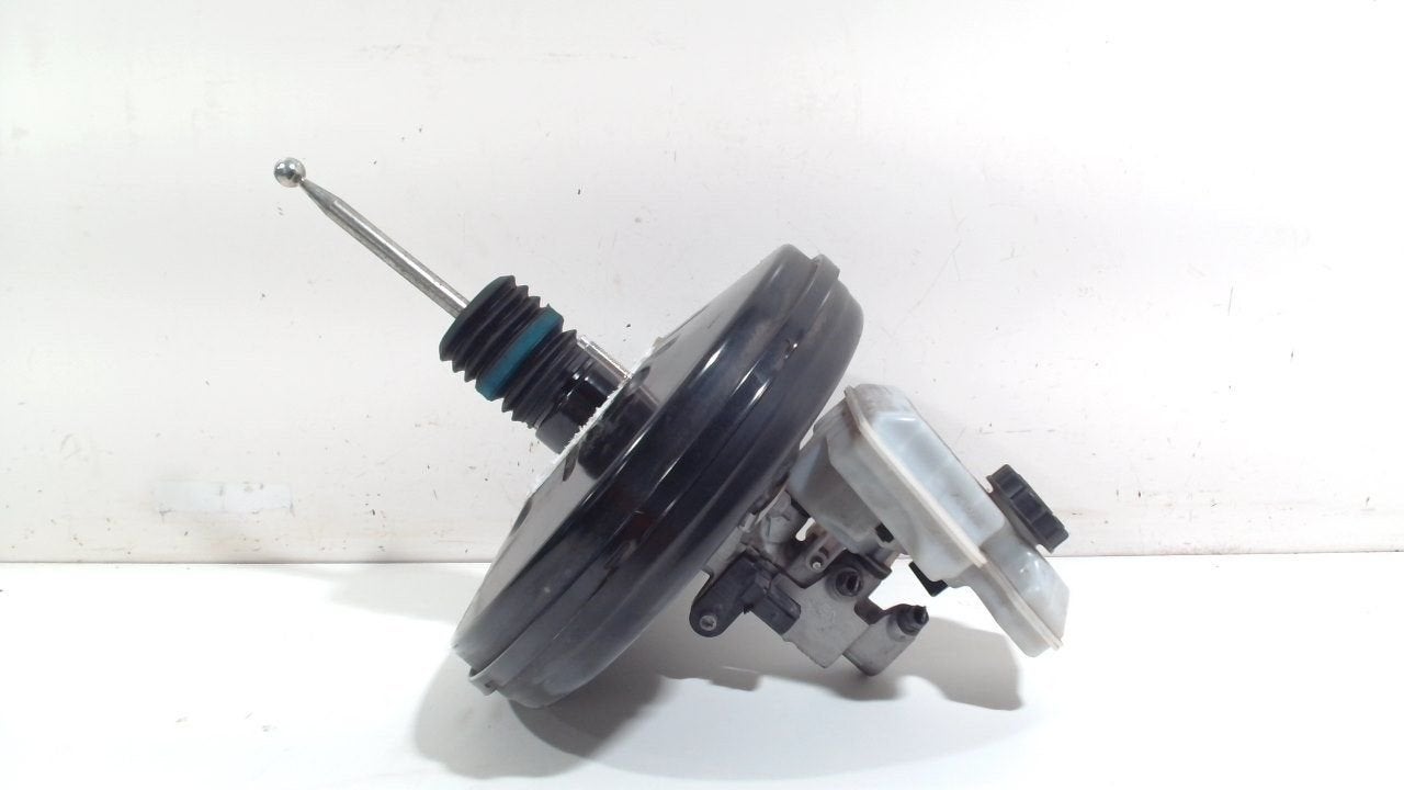 Rembekrachtiger Volkswagen Touran, Onderdelen@venauto.nl, Van der Ven Autorecycling B.V., Gebruikt, Ettenseweg 76, 4706 PB Roosendaal, The Netherlands