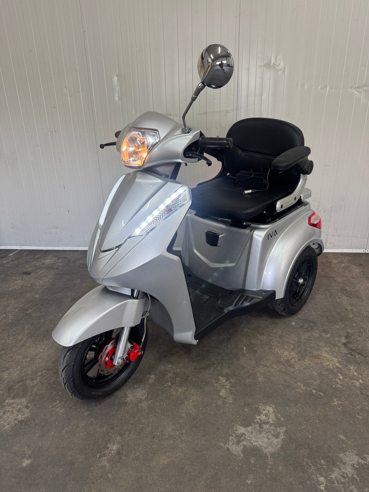 Stoere Iva 3 E1000 scootmobiel in goede staat, Ophalen, Zo goed als nieuw, 46 km of meer, 16 km/u of meer