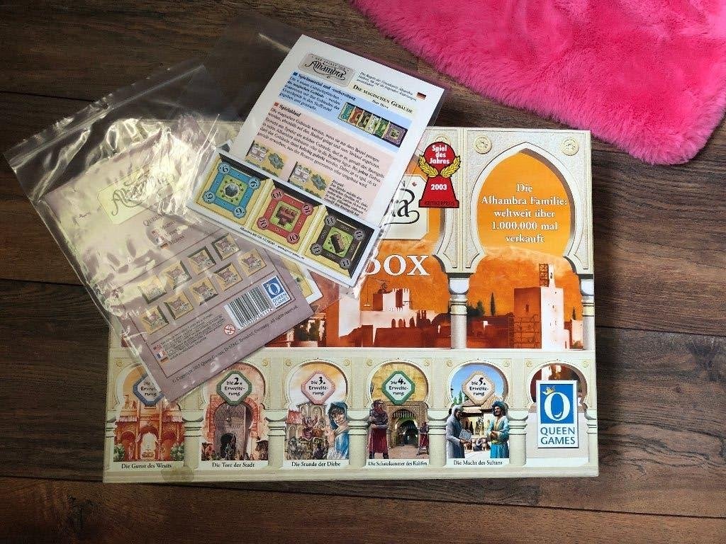 Alhambra Big Box + Queenie 1 & 2 | Limited Edition, Een of twee spelers, Ophalen of Verzenden, Zo goed als nieuw, Queen Games