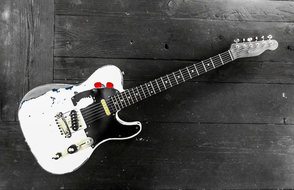 Rick Parfitt Vintage Telecaster Status Quo, Ophalen of Verzenden, Gebruikt, Solid body, Fender