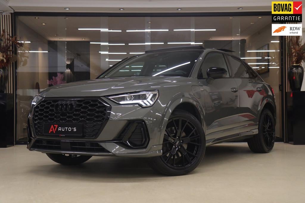 Audi Q3 Sportback 45 TFSI e 3X S-Line /PANO/CARPLAY/KEYLES/S, Auto's, Audi, Gebruikt, Euro 6, 150 pk, Leder en Stof